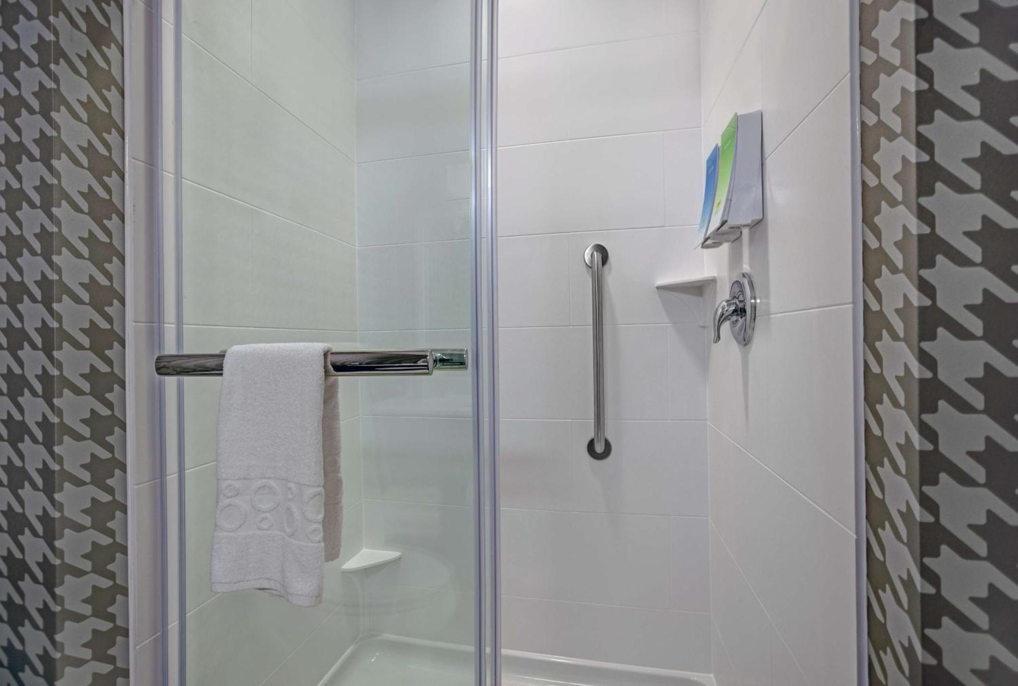 Home2 Suites By Hilton Richmond Exteriér fotografie