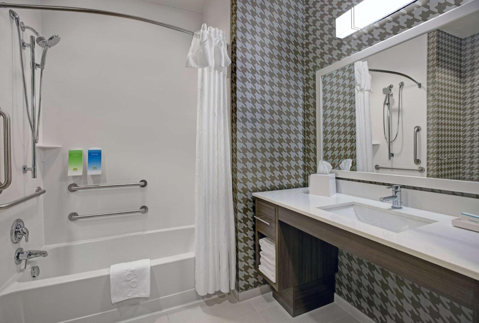 Home2 Suites By Hilton Richmond Exteriér fotografie